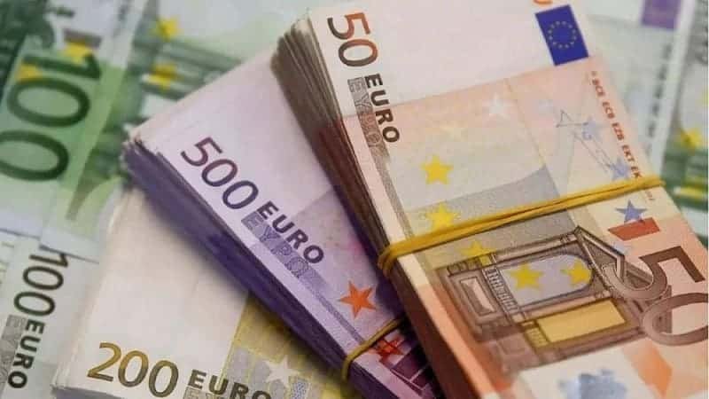 1000 Euro quy đổi sang tiền Việt Nam và ví dụ cụ thể