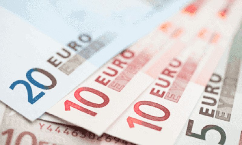 Biểu đồ biến động tỷ giá Euro và các yếu tố ảnh hưởng