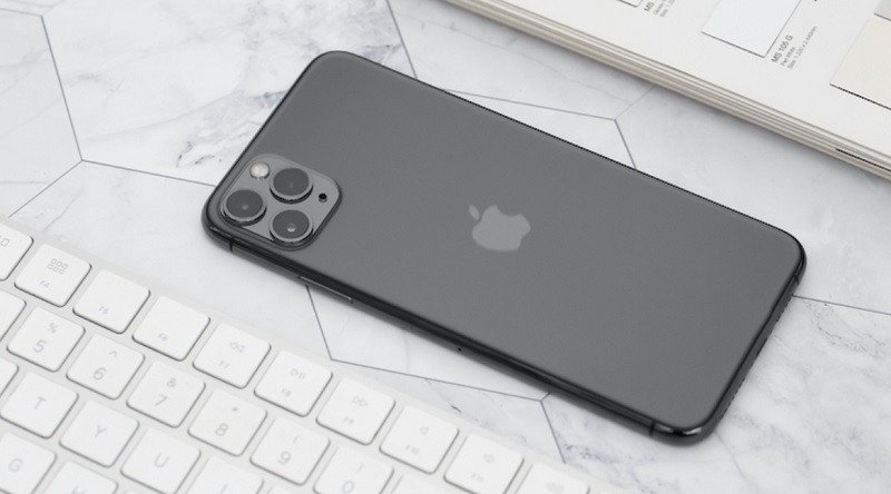 Điện thoại iPhone 11 Pro Max, một trong những sản phẩm công nghệ cao cấp có thể mua được với khối tài sản khổng lồ 1000 tỷ USD.
