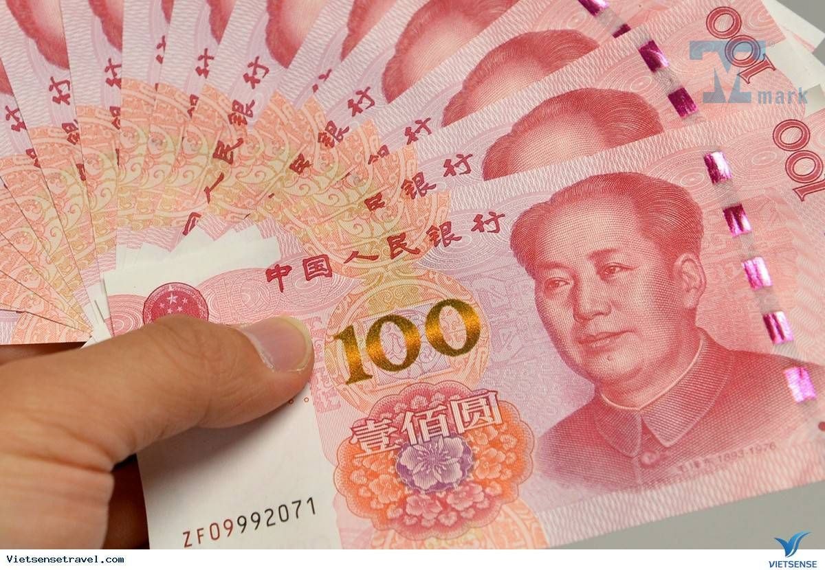 Đồng tiền Nhân dân tệ xếp chồng thể hiện giá trị