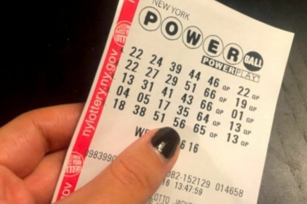 Giải PowerBall và giá trị một triệu đô la Mỹ khi quy đổi sang sang tiền Việt