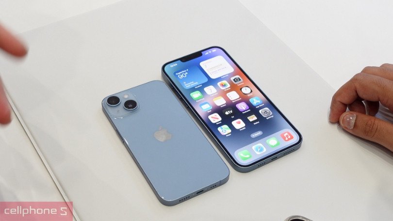 iPhone 14 giá bao nhiêu tiền Việt Nam, ảnh minh họa Dynamic Island