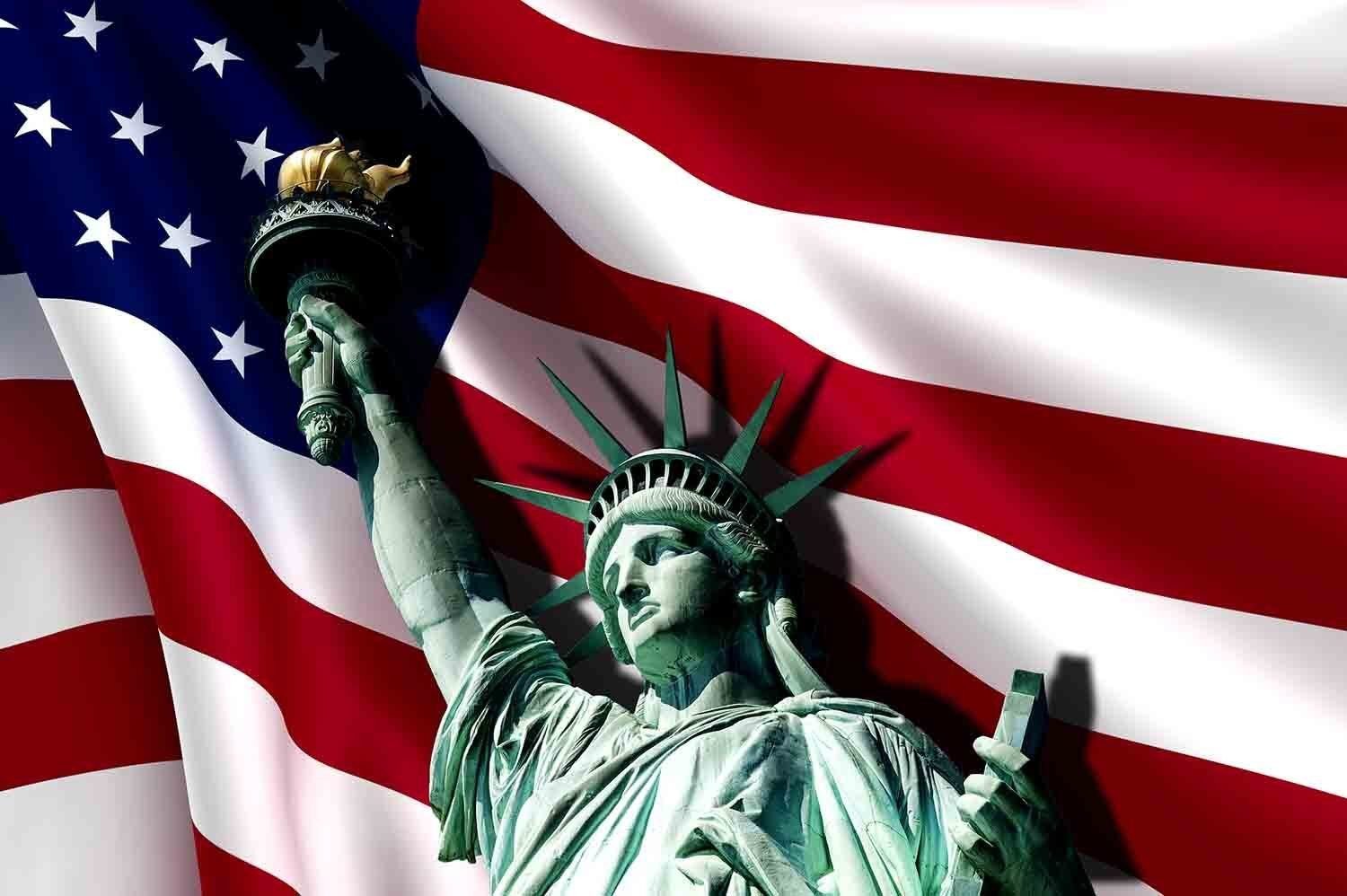 Phố Wall tại New York, biểu tượng của sức mạnh kinh tế Hoa Kỳ.