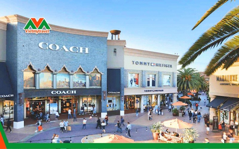 Trung tâm mua sắm sầm uất ở California, nơi hội tụ sự thịnh vượng và phong cách sống hiện đại