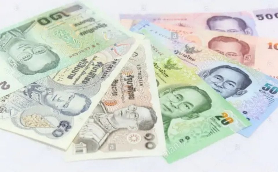 Giao dịch đổi tiền Baht Thái tại quầy giao dịch uy tín.