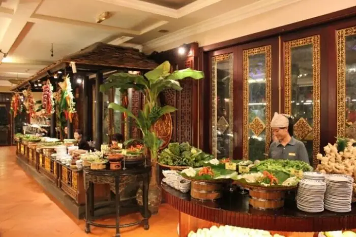 Nhà Hàng Sen Tây Hồ