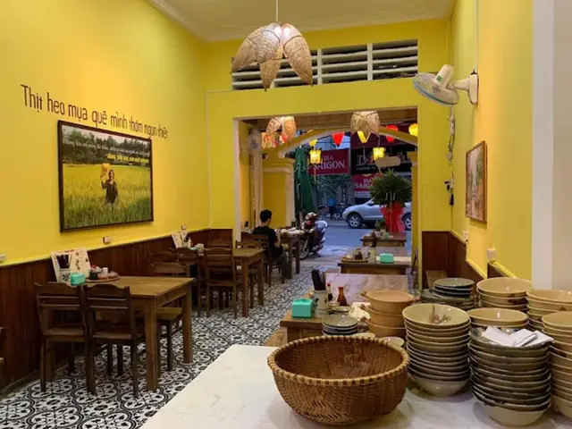 Quán Mỳ Quảng Bà Mua