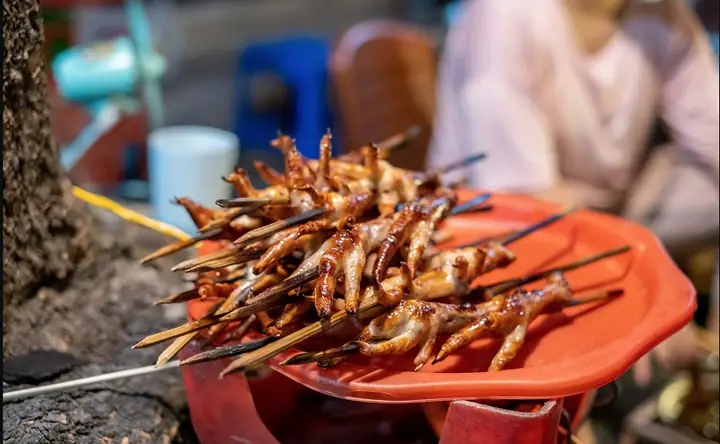 Chân Gà Nướng Ngõ Gạch