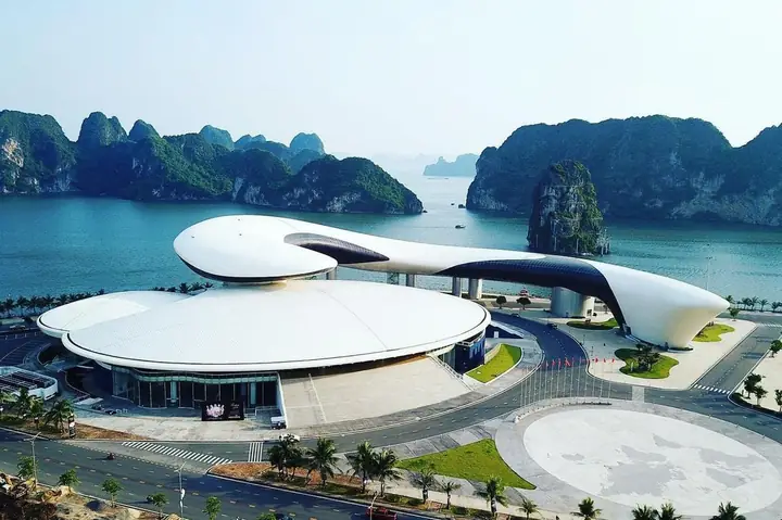 Ngoài Bãi Cháy, Hạ Long Còn Có 1 Bãi Biển Đẹp Khác: Từng Là