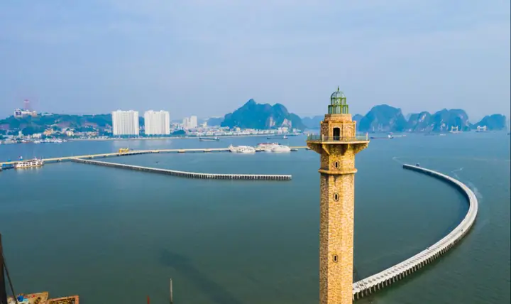 Ngoài Bãi Cháy, Hạ Long Còn Có 1 Bãi Biển Đẹp Khác: Từng Là