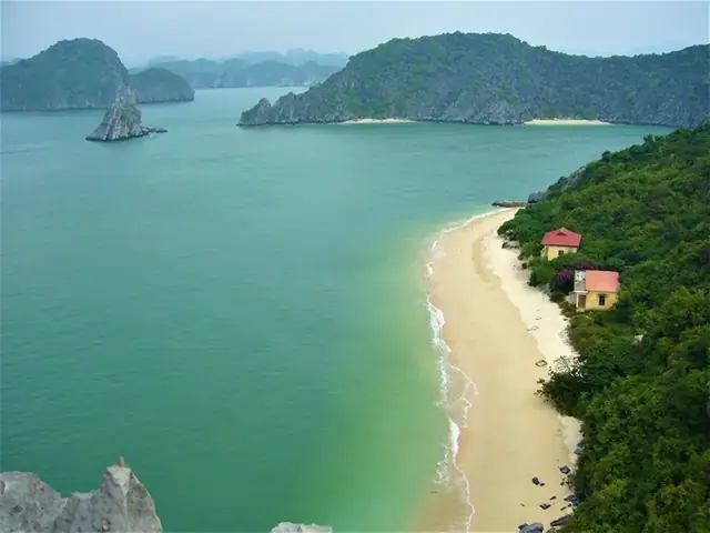 Bãi Tắm Đảo Cát Dứa (đảo Khỉ) Bãi Tắm Đảo Cát Dứa (đảo Khỉ)