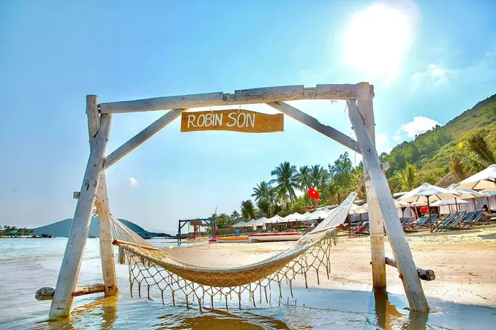 Bãi Biển Đẹp Ở Nha Trang Ít Người Biết – Biển Robinson Bãi Biển Đẹp Ở Nha Trang Ít Người Biết – Biển Robinson