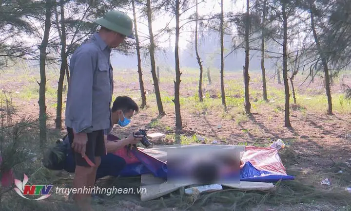 Phát Hiện Thi Thể Người Đàn Ông Trôi Dạt Trên Bãi Biển Diễn Châu