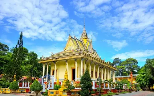 11. Trà Vinh