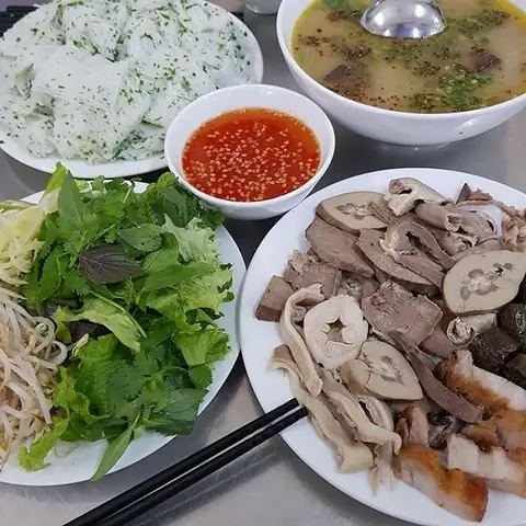 Bánh Hỏi Cháo Lòng Quy Nhơn – Đặc Sản Dân Dã Phải Thử
