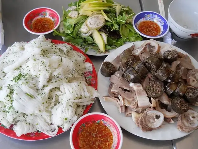 Ăn Bánh Hỏi Cháo Lòng Quy Nhơn Ngon Ghé Quán Cô Năm