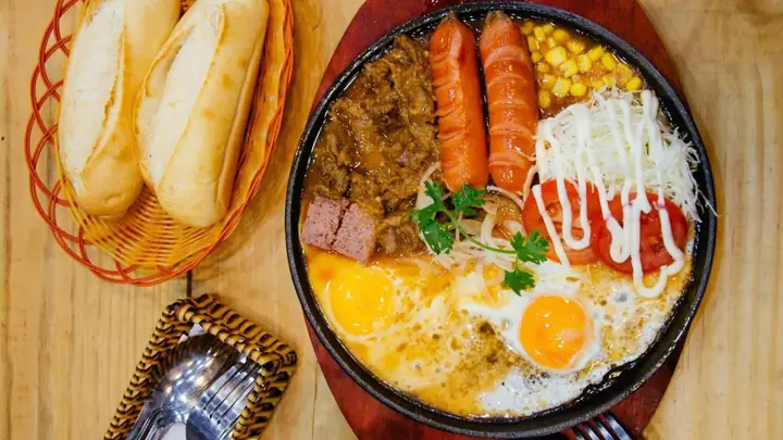 Bánh Mì Chảo Hà Nội: Top 14 Quán Chất Lượng, Phải Chăng