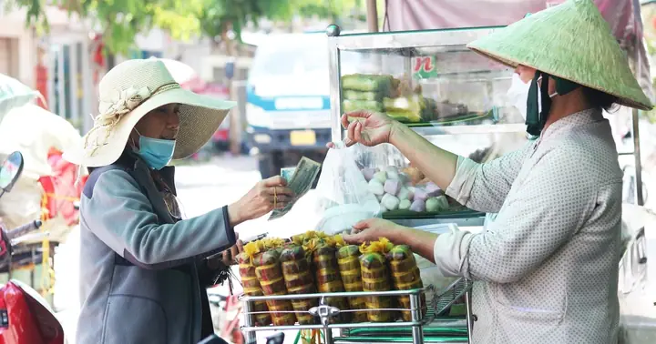 Quán Bánh Quê Miền Tây Ở Tp.hcm: Đủ Loại Sặc Sỡ, Bán 20 Kg ...