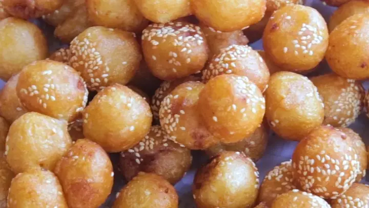Bánh Rán Ô Quan Chưởng – Địa Chỉ Ăn Bánh Rán Hà Nội Quen Thuộc
