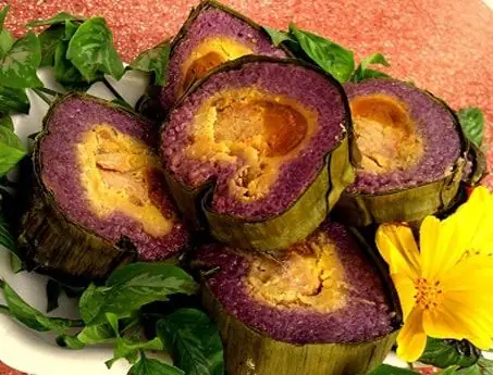 Bánh Tét Lá Cẩm Họ Huỳnh: Hương Vị Truyền Thống Vĩnh Cửu