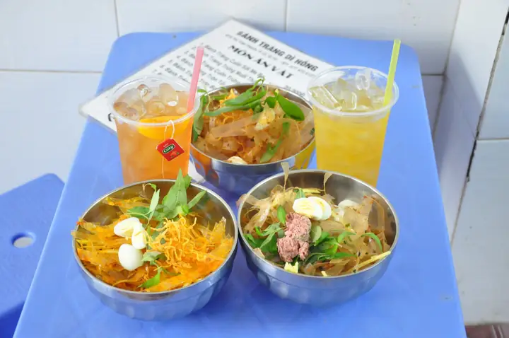 Dì Hồng – Địa Chỉ Bán Bánh Tráng Trộn Ngon Ở Sài Gòn