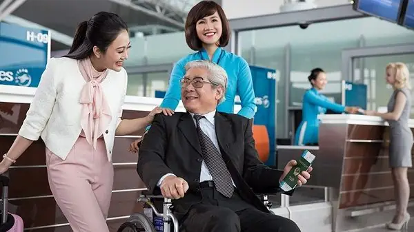 Người Cao Tuổi Có Bị Hạn Chế Độ Tuổi Đi Máy Bay Không?