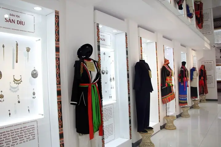 Ra Mắt Bảo Tàng Trang Sức 54 Dân Tộc Việt Nam Và Bảo Tàng Hoàng Cung Triều Nguyễn Ra Mắt Bảo Tàng Trang Sức 54 Dân Tộc Việt Nam Và Bảo Tàng Hoàng Cung Triều Nguyễn