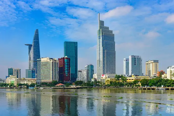 Best Barber In Ho Chi Minh: Top Tiệm Cắt Tóc Nam Đáng Tin Cậy Nhất 2025