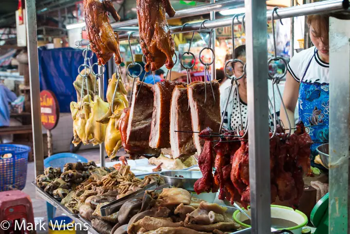 Binh Tay Market Food Court