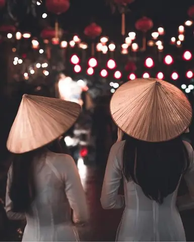 Non La (conical Hat)