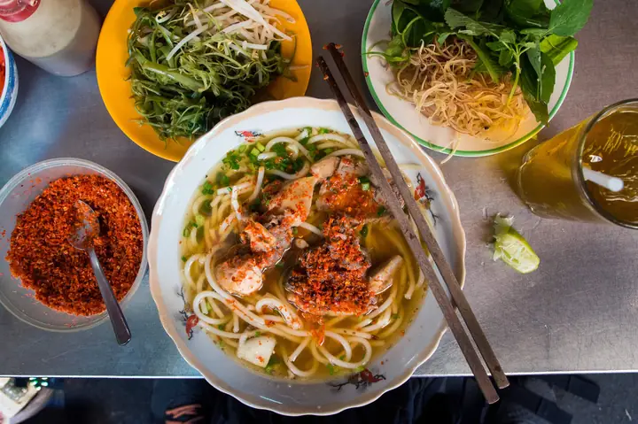 Vietnamese Food: 25 Must-eat Dishes In Saigon (and Where To Try ...