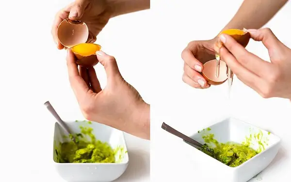 Bí Quyết Trẻ Hoá Khuôn Mặt Bằng Bơ + Lòng Đỏ Trứng Gà