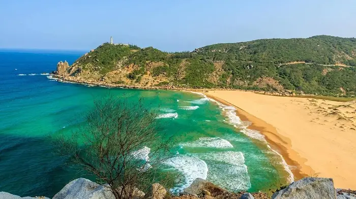 Bãi Biển Nha Trang Mà Bạn Nên Ghé Thăm Một Lần Trong Đời Bãi Biển Nha Trang Mà Bạn Nên Ghé Thăm Một Lần Trong Đời
