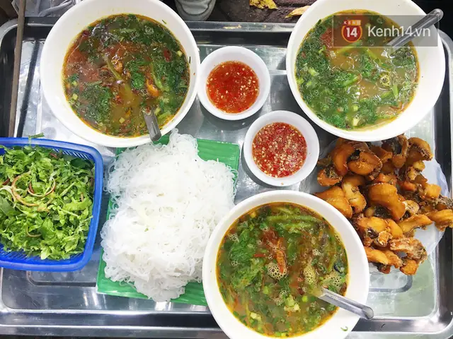 Bún Cá Hà Nội Phan Xích Long: Địa Điểm Ngon Nức Tiếng Đáng Thử