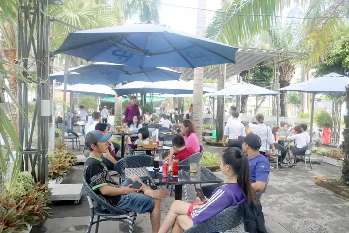 Khai Trương Khu Cà Phê Hồ Bơi Ông Đề - Báo Cần Thơ Online Khai Trương Khu Cà Phê Hồ Bơi Ông Đề - Báo Cần Thơ Online