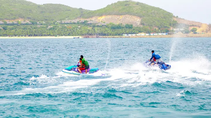 Mô Tô Nước Và Lướt Ván Nha Trang Mô Tô Nước Và Lướt Ván Nha Trang
