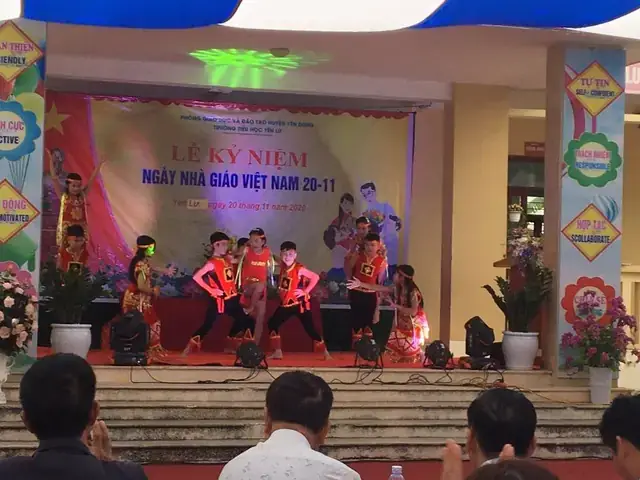Hoạt Động Thi Đua Học Tập Và Rèn Luyện