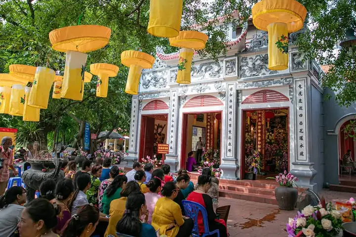 Lễ Hội Phủ Tây Hồ