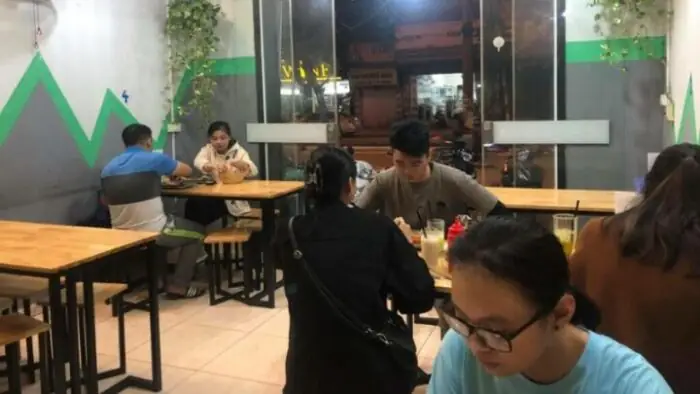 Bánh Mì Chảo Ngõ 1 Ao Sen: Tiện Lợi Và Đa Dạng Bánh Mì Chảo Ngõ 1 Ao Sen: Tiện Lợi Và Đa Dạng