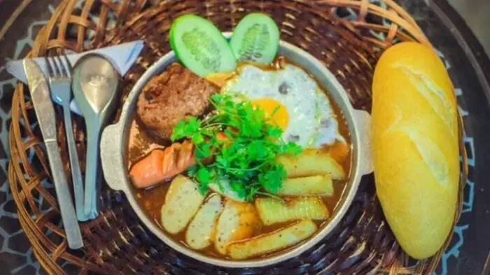 Bánh Mì Chảo Ngõ 1 Ao Sen: Tiện Lợi Và Đa Dạng Bánh Mì Chảo Ngõ 1 Ao Sen: Tiện Lợi Và Đa Dạng