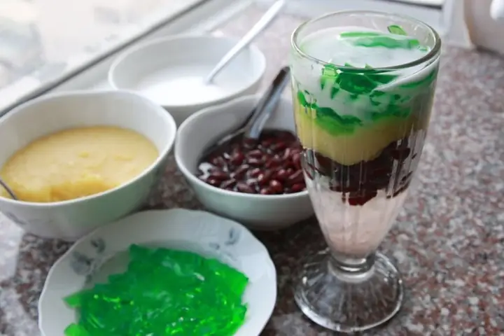 Chè Ba Màu