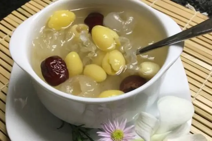 Chè Bạch Quả Hạt Sen