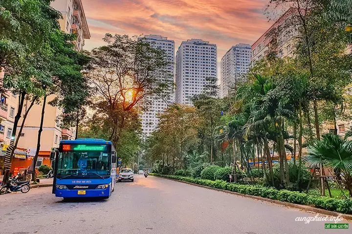 Các Tuyến Xe Bus Qua Melinh Plaza: Cẩm Nang Đi Lại Chi Tiết Nhất Các Tuyến Xe Bus Qua Melinh Plaza: Cẩm Nang Đi Lại Chi Tiết Nhất
