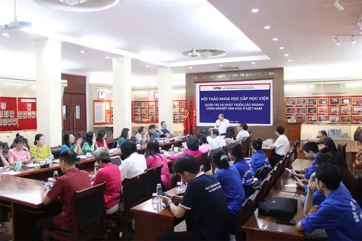 Quản Trị Và Phát Triển Các Ngành Công Nghiệp Văn Hóa Ở Việt Nam