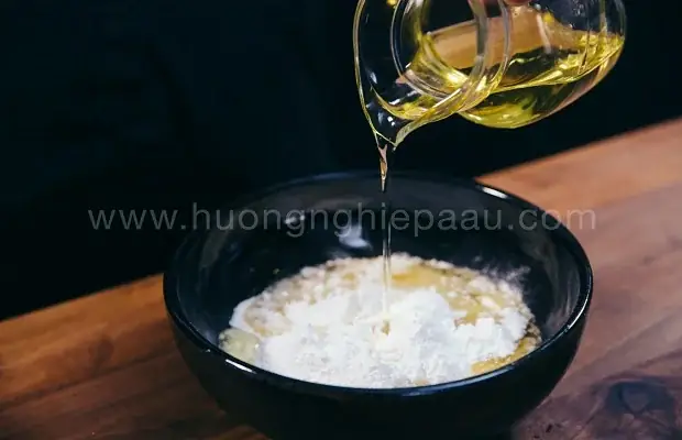 Làm Hỗn Hợp Gia Vị Nhân Và Bột Dầu