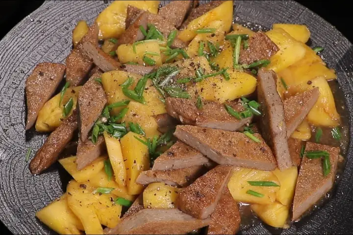 Chả Cá Hấp Hành