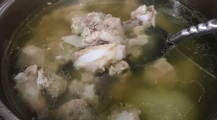 Cách Nấu Bánh Canh Xương Heo Đơn Giản Tại Nhà