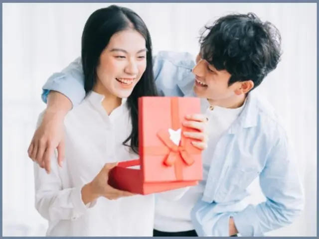 1/6 Là Ngày Gì? Tại Sao Nên Tặng Quà Cho Người Yêu?