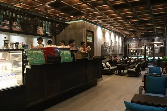 Khám Phá Cafe Cô Ba Sài Gòn Rooftop: Địa Điểm Check-in Vừa Xưa Lại Vừa Mới