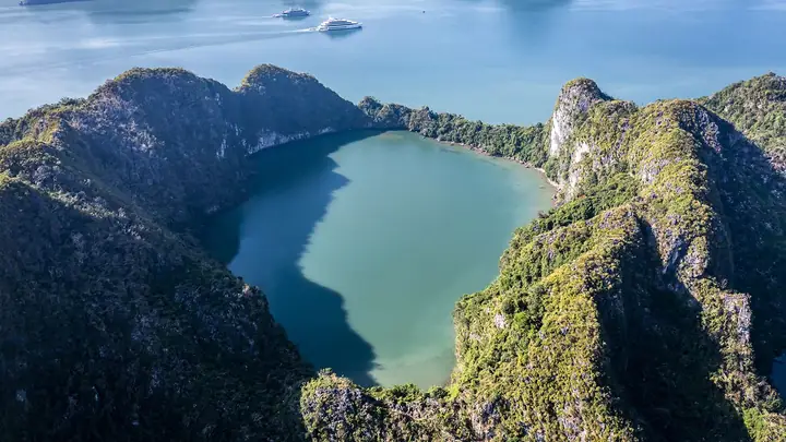 Cảm Nhận Về Vịnh Hạ Long